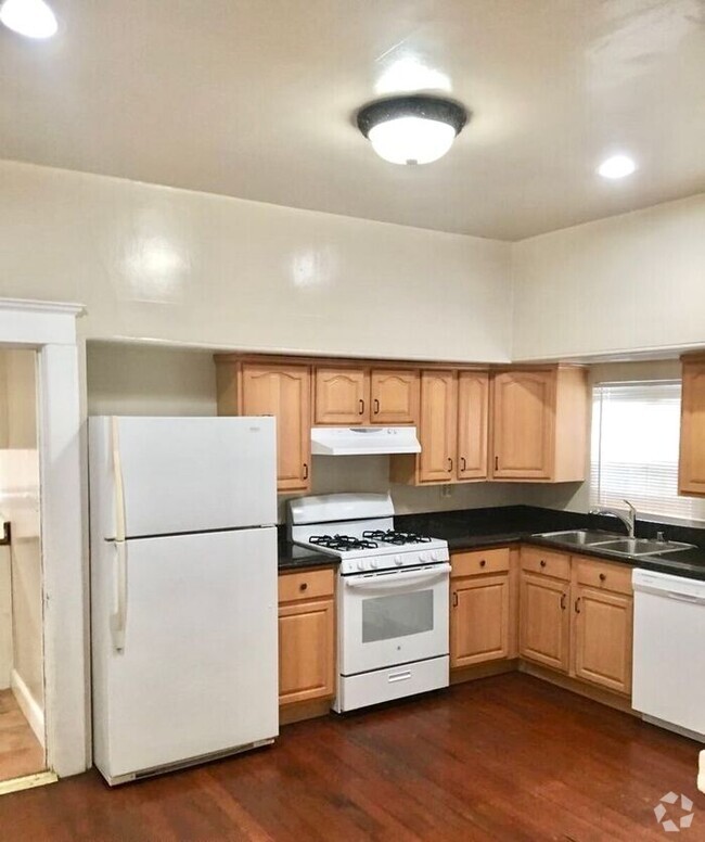 Building Photo - 2 bed 2 bath House in Vallejo - AVAILABLE ...