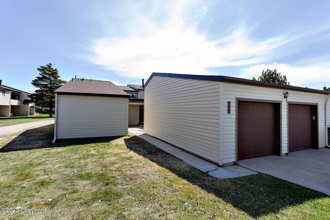 Photo - 909 Indian Hills Dr