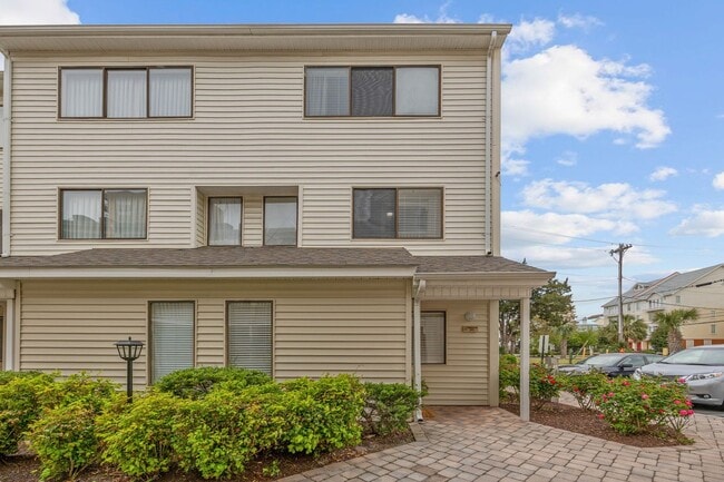 Photo - All Inclusive Seasonal Rental Available Oc...