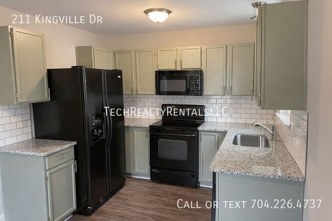 Photo - 211 Kingville Dr