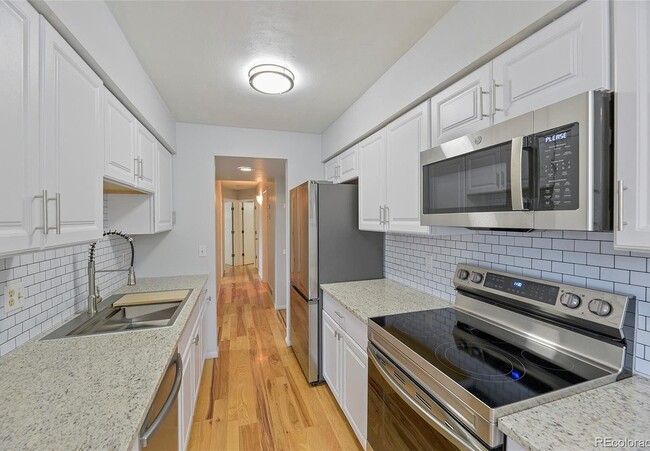 Building Photo - 17642 E Loyola Dr Unit 1912L