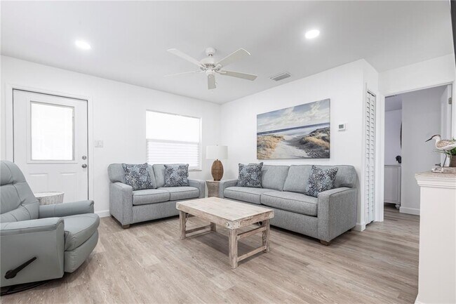 Photo - 6020 Midnight Pass Rd