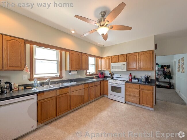 Building Photo - 42 Lowden Ave Rental