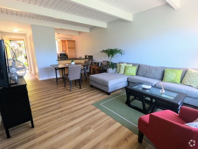 Building Photo - Fully Furnished Waialae Gardens 2 Bed/2 ba... Rental