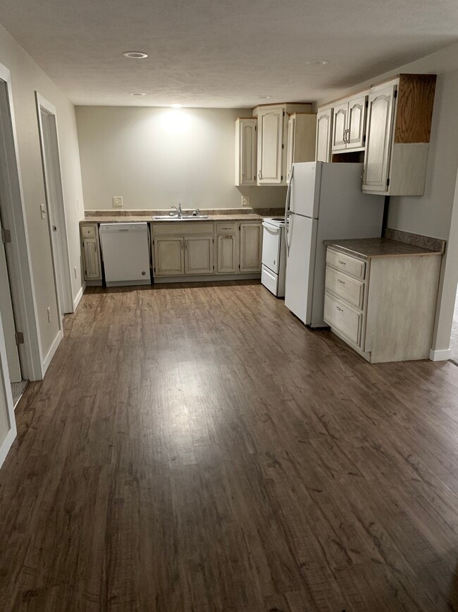 Photo - 116-120 N Cliff Ave