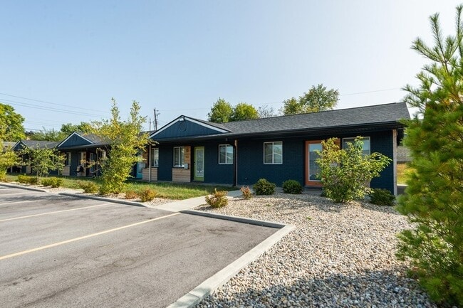 Photo - Veranda at Speedway