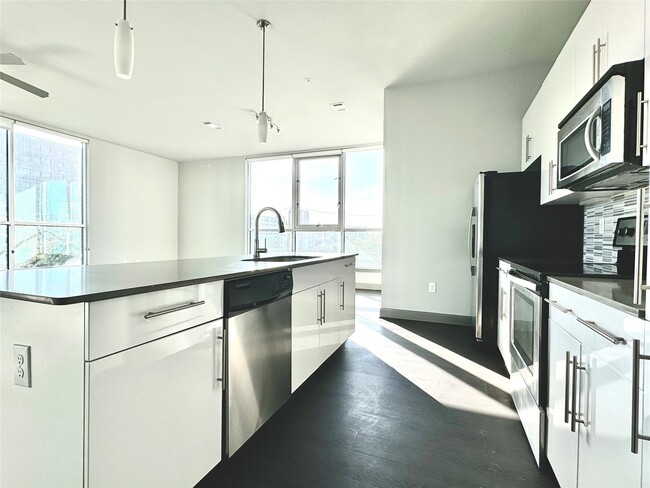 Photo - 3788 Richmond Ave. Unit 1401