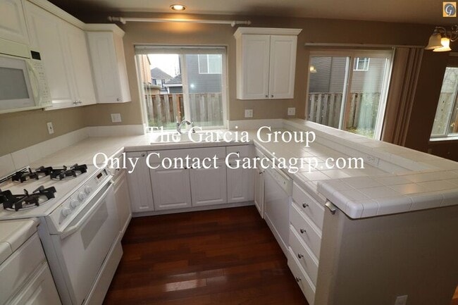 Photo - 6034 Northeast Birch Street