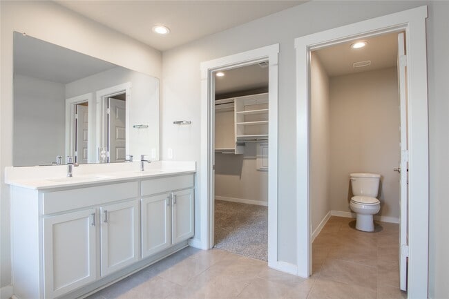 Building Photo - 7226 Telford Holw Trl