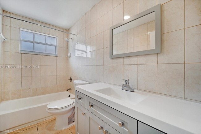 Photo - 3653 SW 27th St Unit -