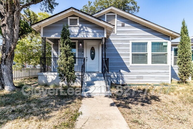 Photo - 139 Hansford St