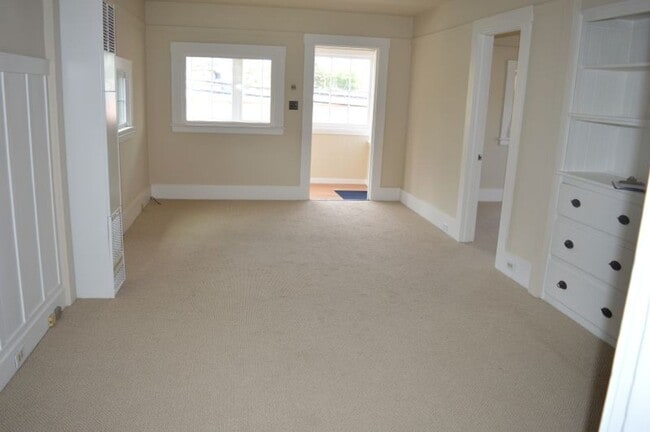 Photo - Charming & Bright Unit in Sausalito Banana Belt! Unit 1