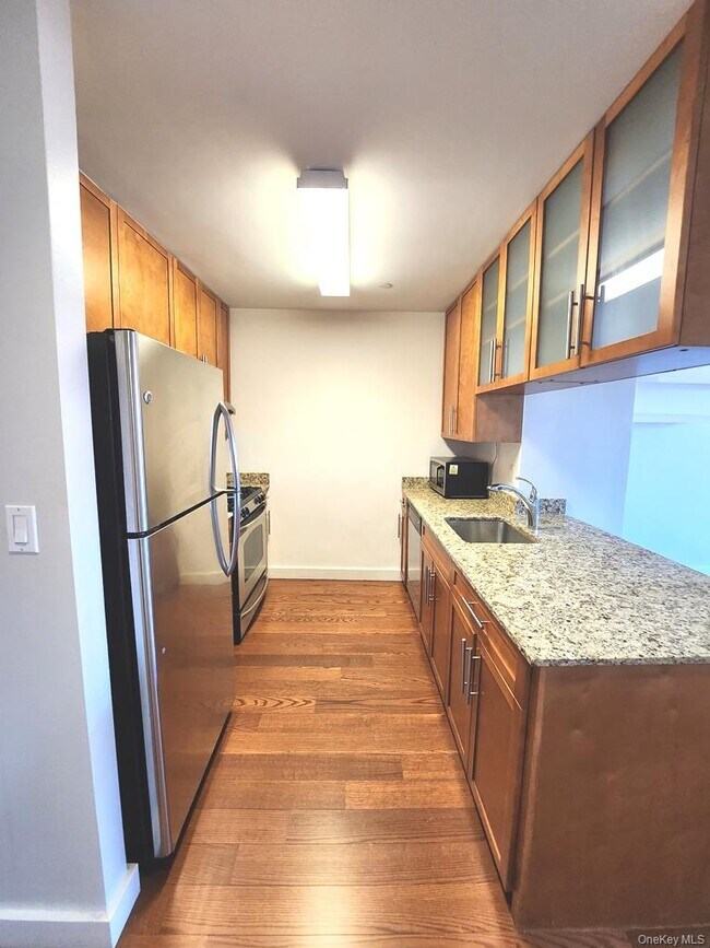 40-22 College Point Blvd Unit 10P