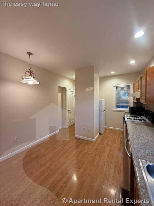 Photo - 110 W Quincy St Unidad #1