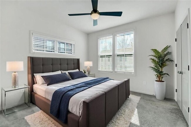 Photo - 900 Brees Ct