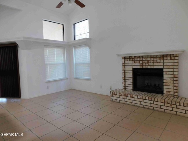 Photo - 8695 Pilgrimage Cir