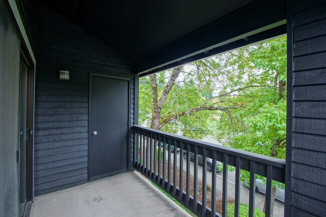 Photo - 9580 SW 146th Ter Unit 8