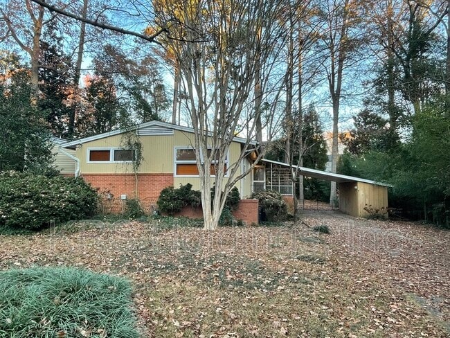 Photo - 1212 Dogwood Ln House