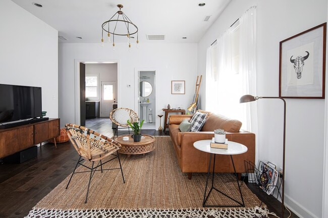 Photo - 707 N 2nd St