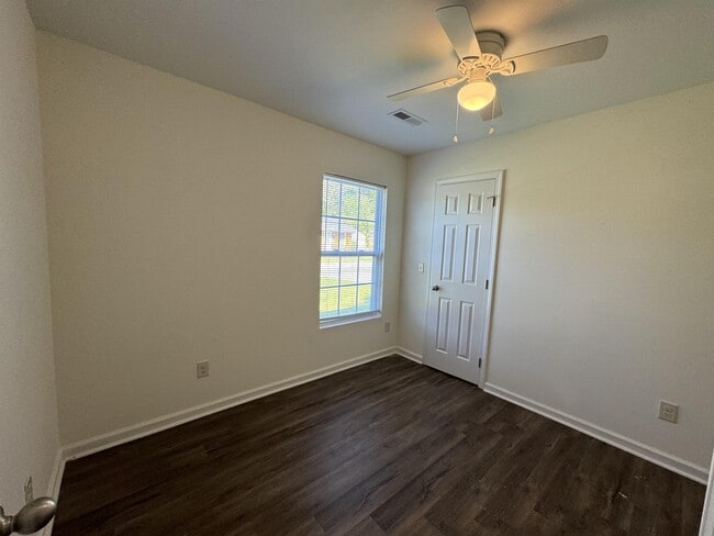 Photo - 406 Chestnut St