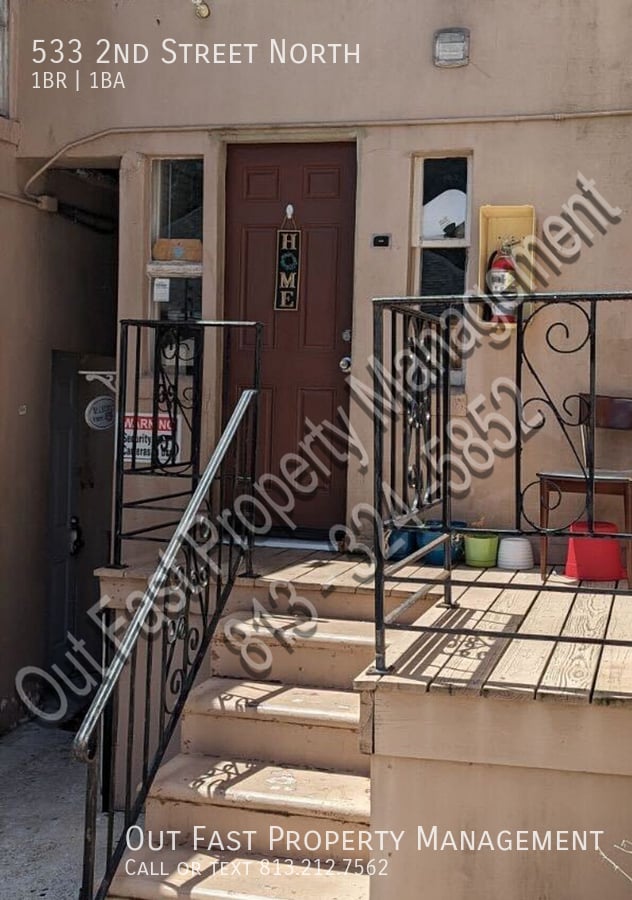 Photo - 533 2nd St N