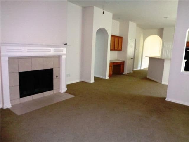 Photo - 8164 Hosta Way
