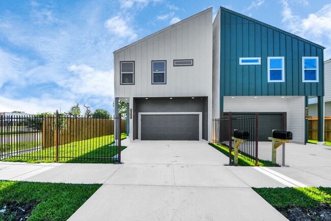 Building Photo - 9303 Jutland Rd