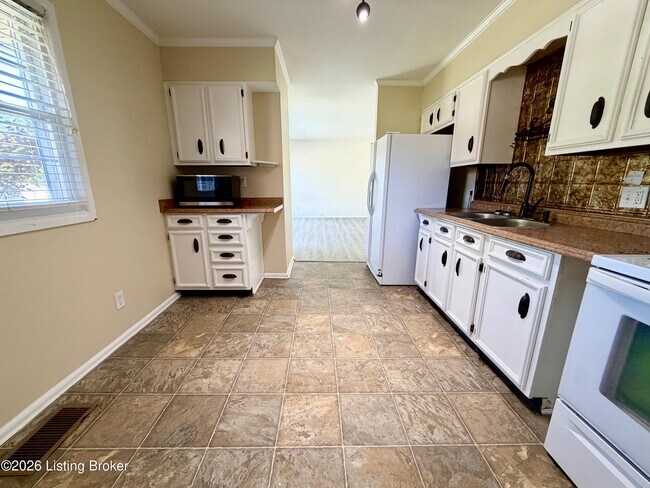 Photo - 6216 Hillcrest Ct