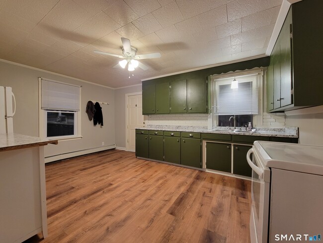 Photo - 344 Boswell Ave