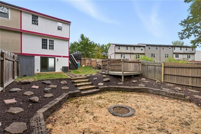 Photo - 222 Parkwood Dr