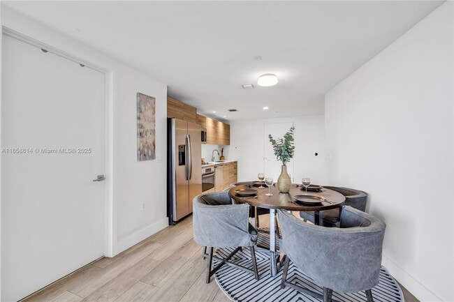 Photo - 121 NE 34th St Unit 1514