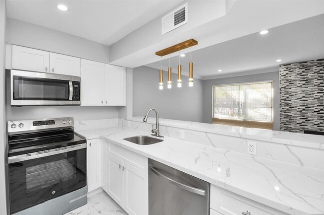 Photo - 17202 Imperial Valley Dr Unidad 3