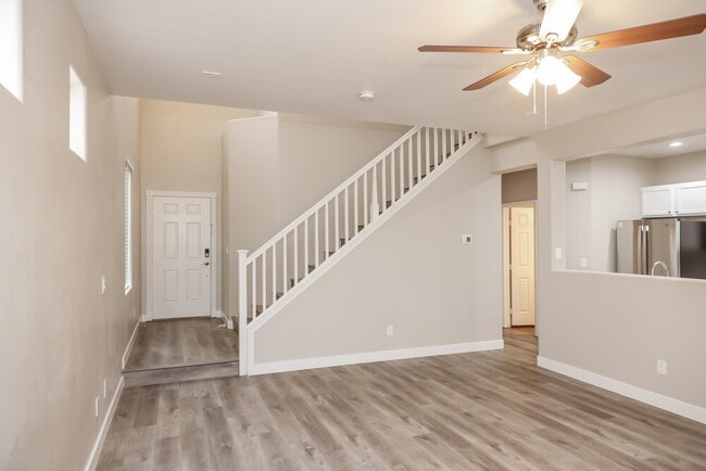 Photo - 5053 SAgelyn St