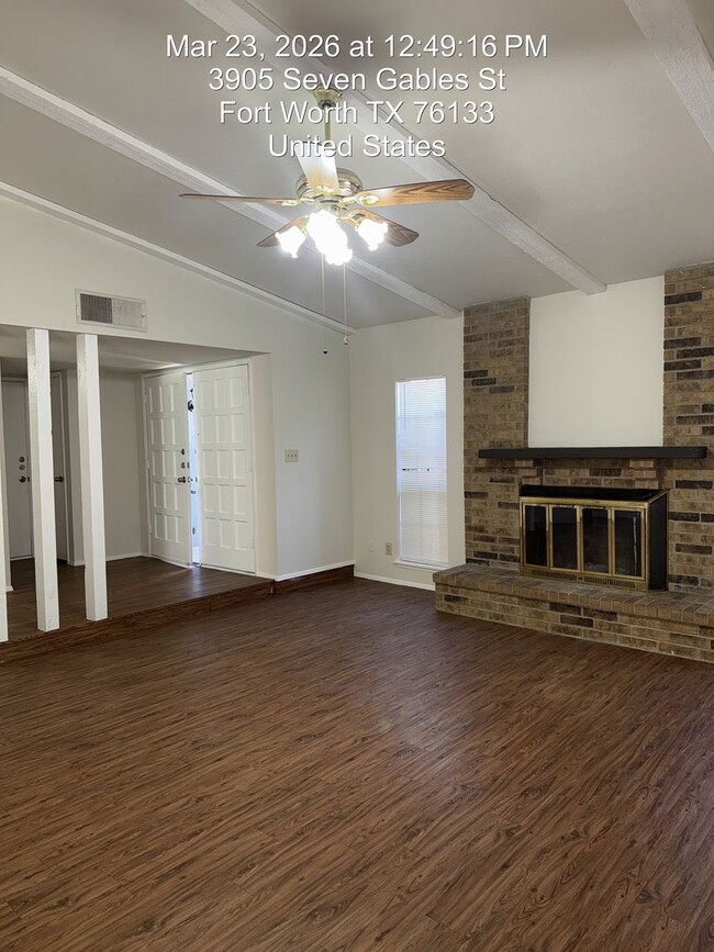 Photo - 3905 7 Gables St