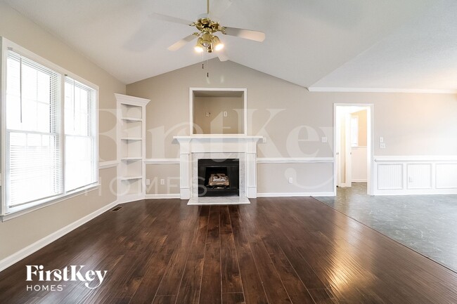 Photo - 126 S Woodstone Dr