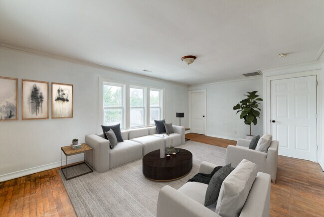 Photo - 706 W Saginaw St Unit 2