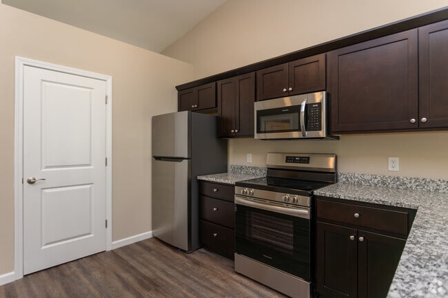 Breezewood - 2BR,2BA - 1,317SF - Kitchen - Redwood Kannapolis Davidson