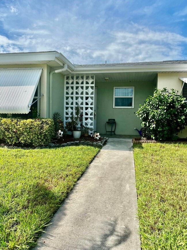 Photo - 910 Savannas Point Dr Unit A