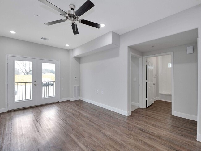 Building Photo - 430 Schmidt Rd Unit B-4 Rental