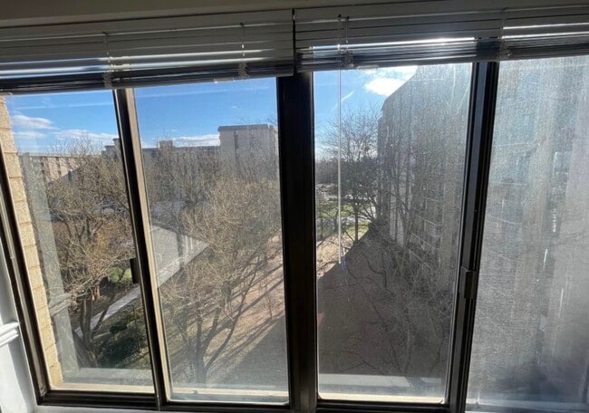 Photo - 6001 Arlington Blvd Unidad 503