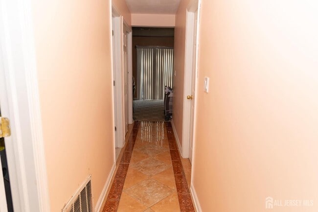Photo - 13 Harding Ave