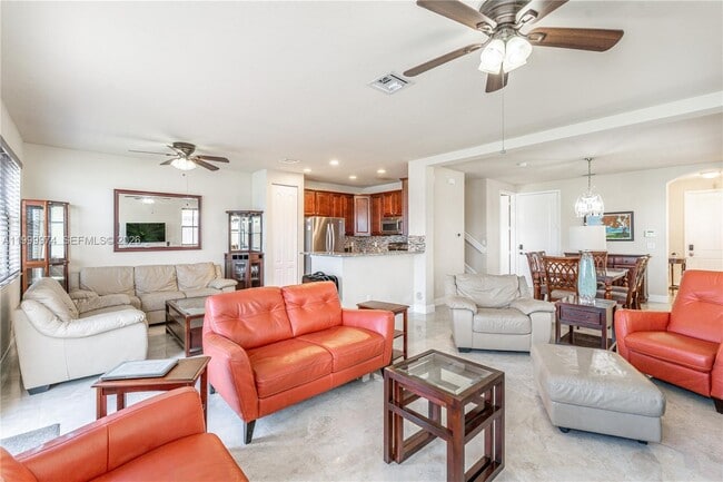 Photo - 8435 Lakeview Trail