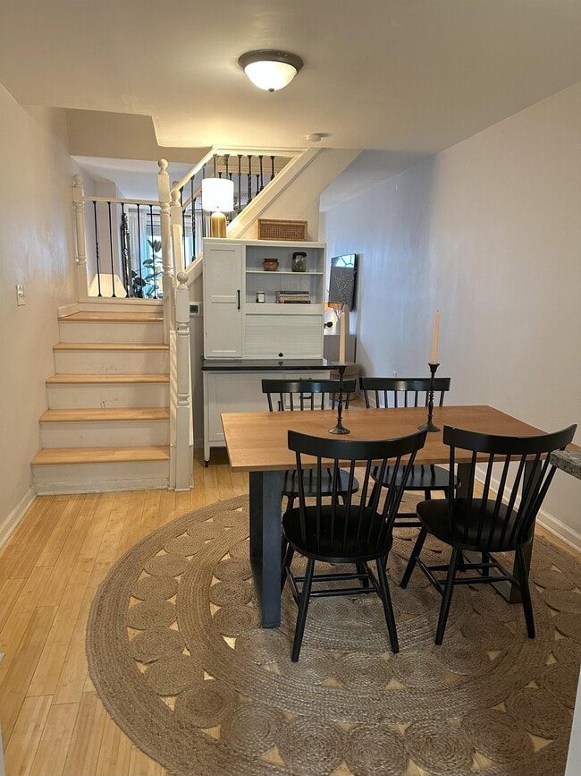 Photo - 128 N Bradford St