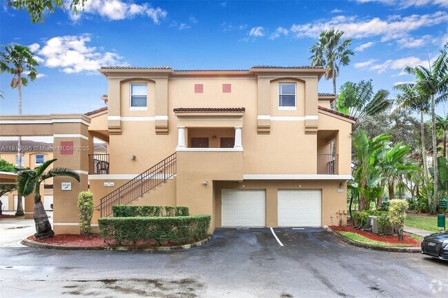 Building Photo - 771 N Pine Island Rd Unit 214 Rental
