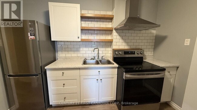 Photo - 1072 Dundas St Unité 3