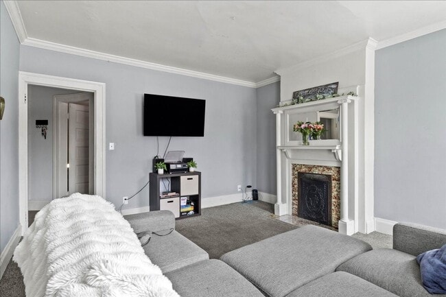 Photo - Spacious 3 Bedroom Apartment in Downtown Urbana