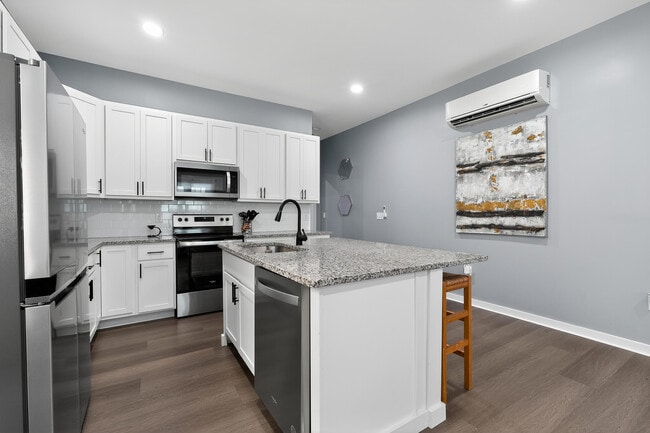 Photo - 1012 Jackson St