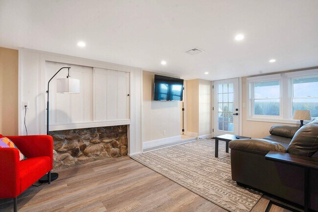 54 Cliff Rd Unit SI FL1-ID1510785P