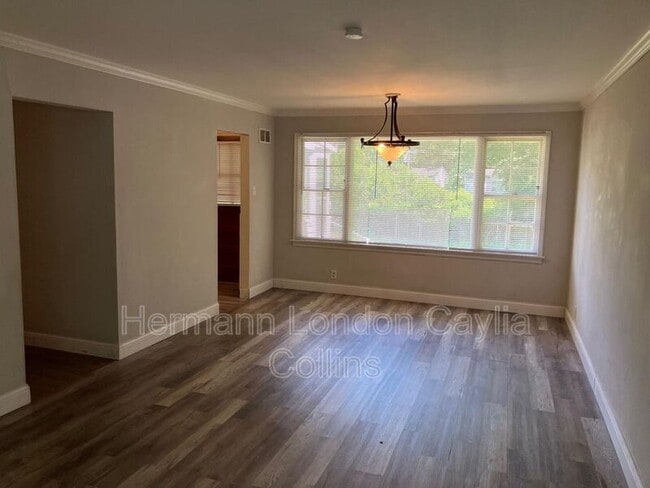 10072 Ashbrook Dr