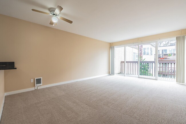 Photo - Aladdin Apartments on Greenlake